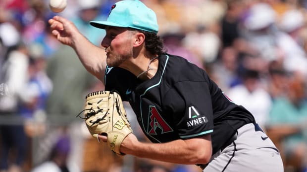 Arizona Diamondbacks right-hander Brandon Pfaadt (32) pitches against the Los Angeles Dodgers at Camelback Ranch, March 10, 2024.